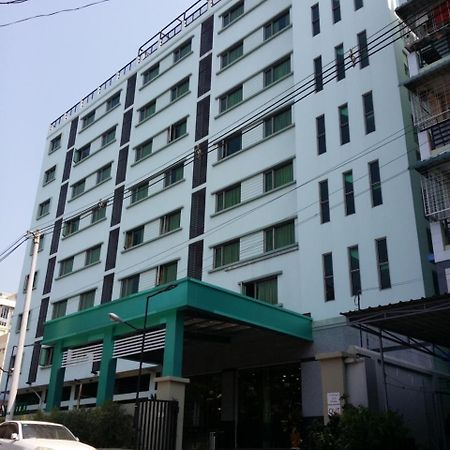 Silver Green Hotel Rangun Kültér fotó