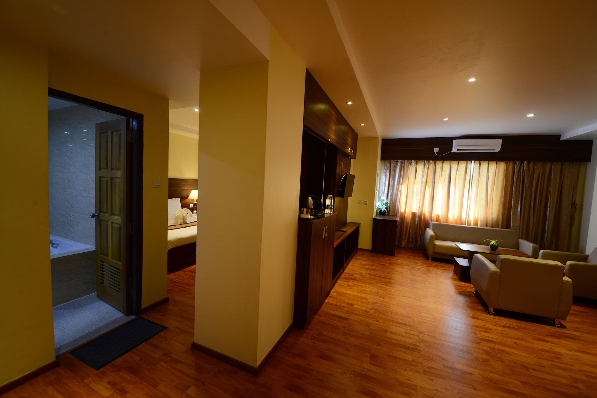 Silver Green Hotel Rangun Kültér fotó