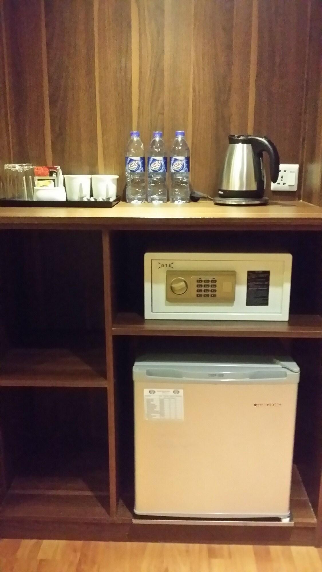 Silver Green Hotel Rangun Kültér fotó