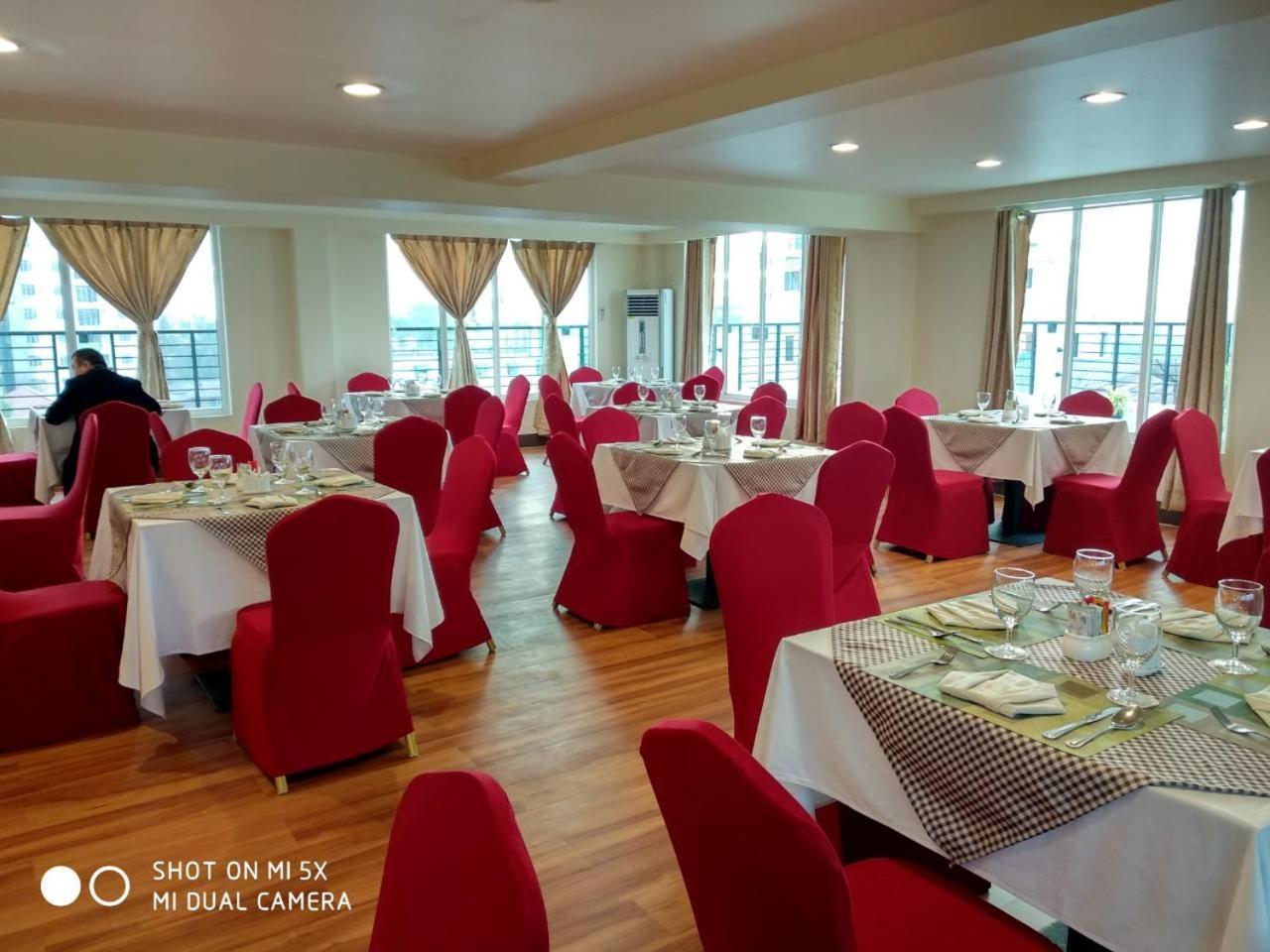 Silver Green Hotel Rangun Kültér fotó